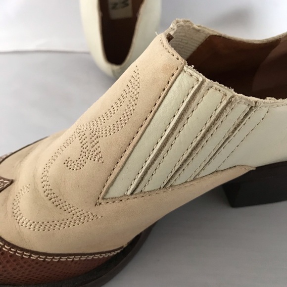 Nine West boot style ankle shoes - Picture 16 of 16